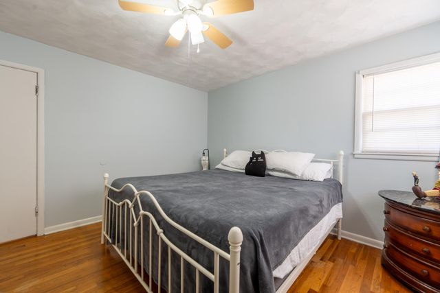 2656 E Southern Hills Boulevard, Springfield, MO 65804