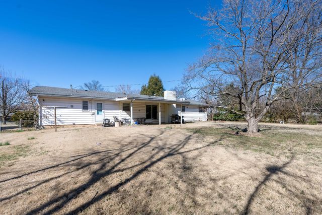 2656 E Southern Hills Boulevard, Springfield, MO 65804