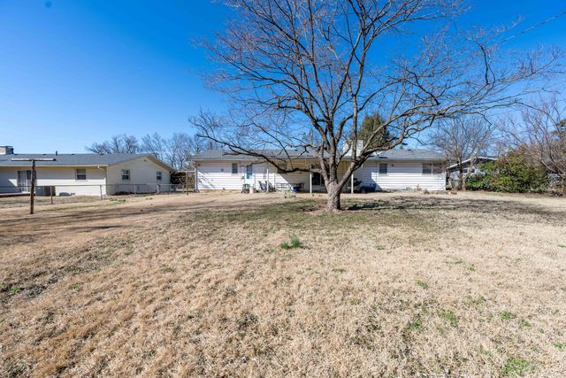 2656 E Southern Hills Boulevard, Springfield, MO 65804