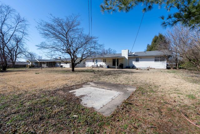 2656 E Southern Hills Boulevard, Springfield, MO 65804