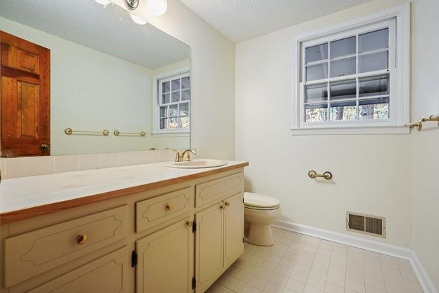 1210 Martin Ridge Road, Roswell, GA 30076