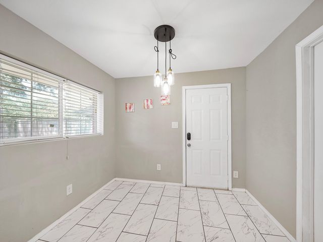 1337 Conrad Sauer Drive, Houston, TX 77043