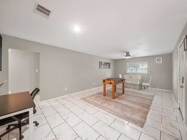 1337 Conrad Sauer Drive, Houston, TX 77043