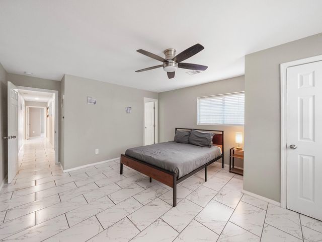 1337 Conrad Sauer Drive, Houston, TX 77043