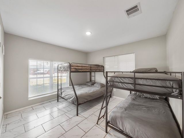 1337 Conrad Sauer Drive, Houston, TX 77043