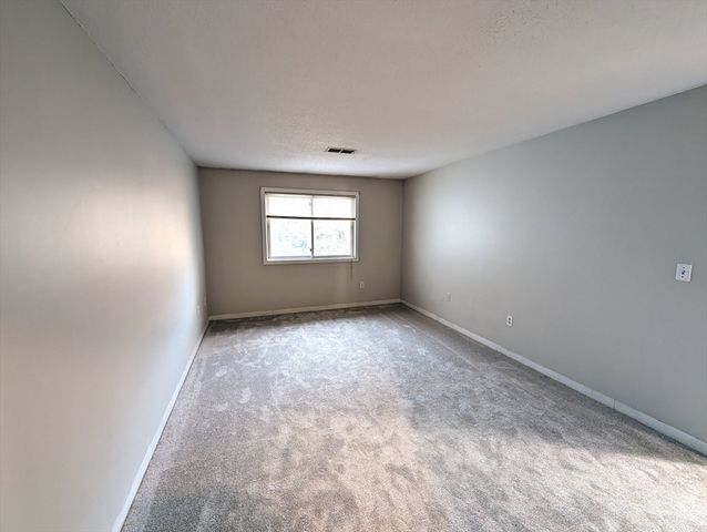 2612 Franklin Crossing Rd 2612, Franklin, MA 02038