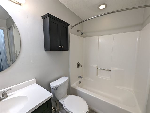 2612 Franklin Crossing Rd 2612, Franklin, MA 02038