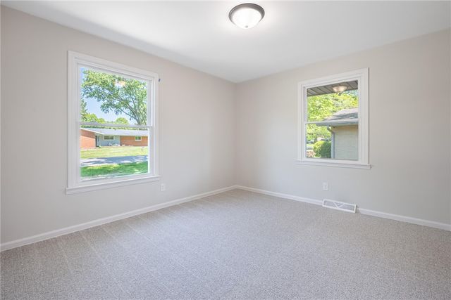 2434 Barnett Drive, Bellbrook, OH 45305