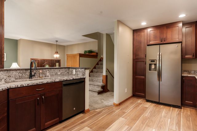 12451 Chuckanut Drive, Roscoe, IL 61073