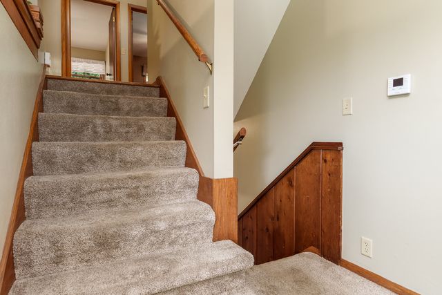 12451 Chuckanut Drive, Roscoe, IL 61073