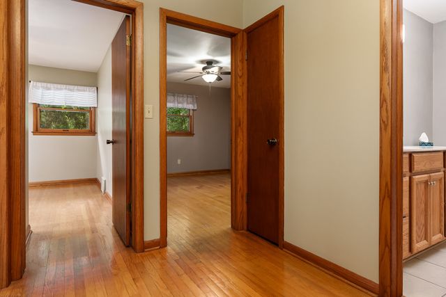 12451 Chuckanut Drive, Roscoe, IL 61073