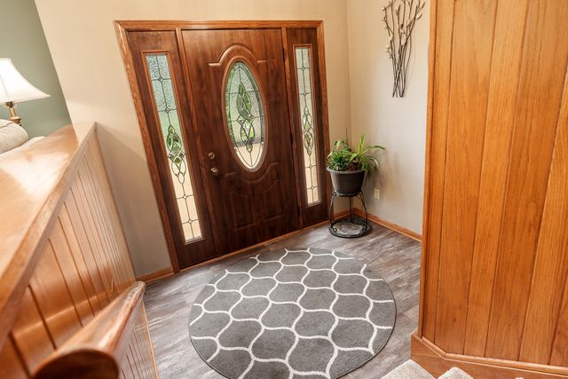 12451 Chuckanut Drive, Roscoe, IL 61073
