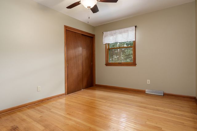 12451 Chuckanut Drive, Roscoe, IL 61073