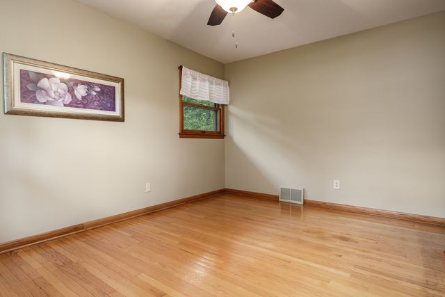 12451 Chuckanut Drive, Roscoe, IL 61073