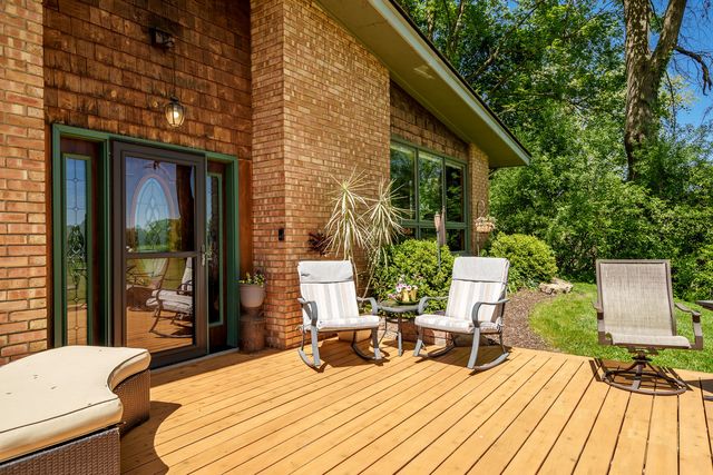 12451 Chuckanut Drive, Roscoe, IL 61073