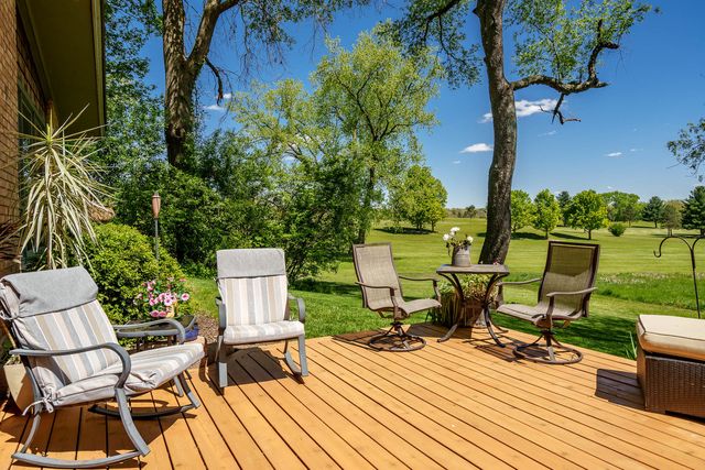 12451 Chuckanut Drive, Roscoe, IL 61073