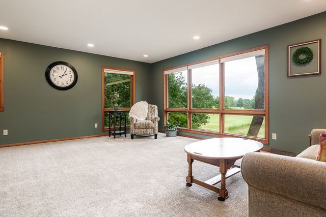 12451 Chuckanut Drive, Roscoe, IL 61073