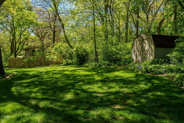12451 Chuckanut Drive, Roscoe, IL 61073