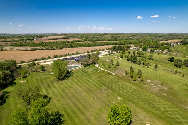12451 Chuckanut Drive, Roscoe, IL 61073