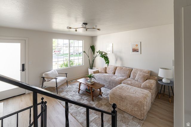 1394 W TWIN OAKS DR, West Jordan, UT 84088