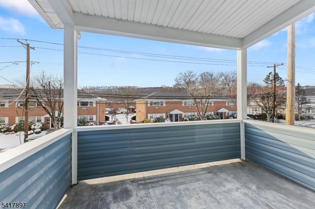 633 Lafayette Ave, Hawthorne Boro, NJ 07506