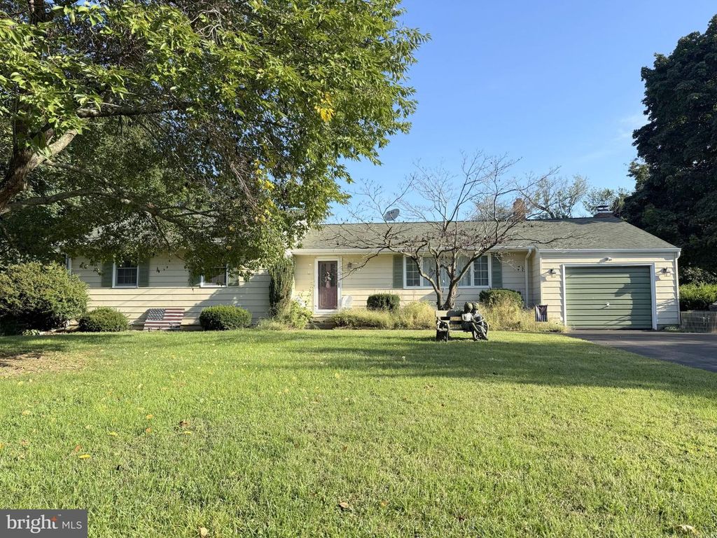 642 FOREST GROVE RD, Vineland, NJ 08360 — exterior