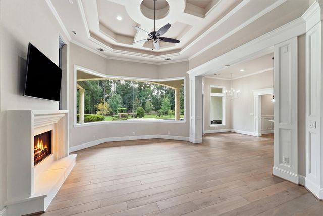 27702 W Balsam Fir Circle W, Spring, TX 77386