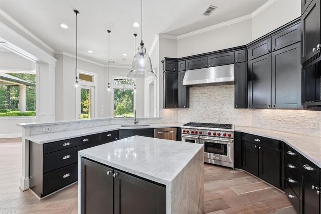 27702 W Balsam Fir Circle W, Spring, TX 77386