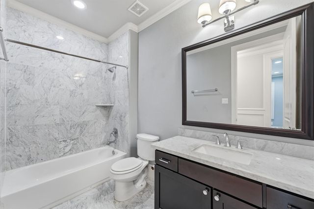 27702 W Balsam Fir Circle W, Spring, TX 77386