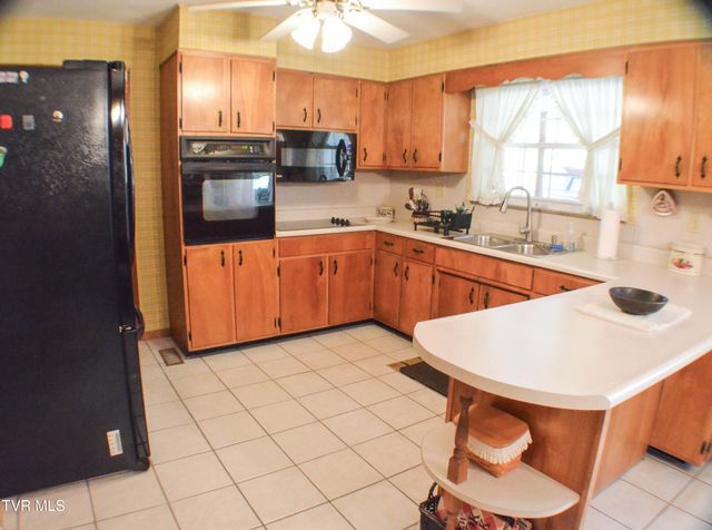 213 Russell Drive, Rogersville, TN 37857