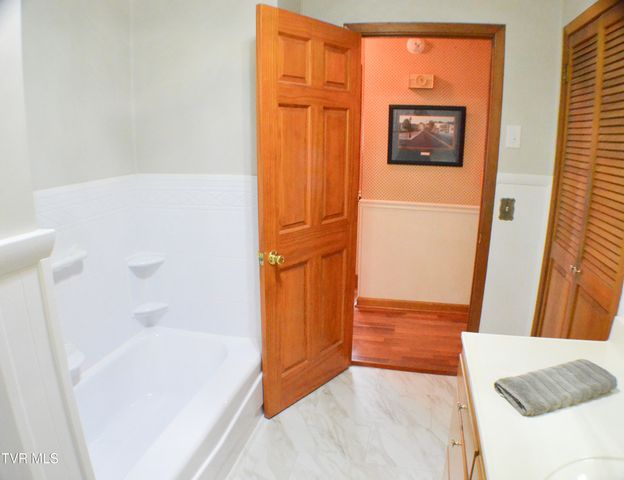 213 Russell Drive, Rogersville, TN 37857