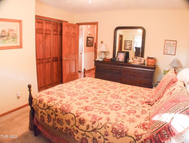 213 Russell Drive, Rogersville, TN 37857