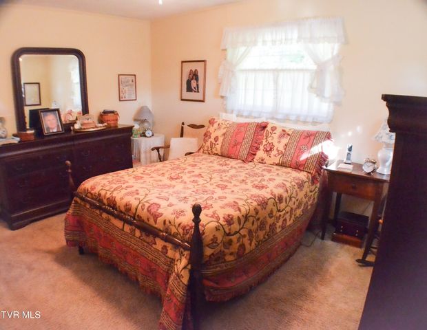 213 Russell Drive, Rogersville, TN 37857