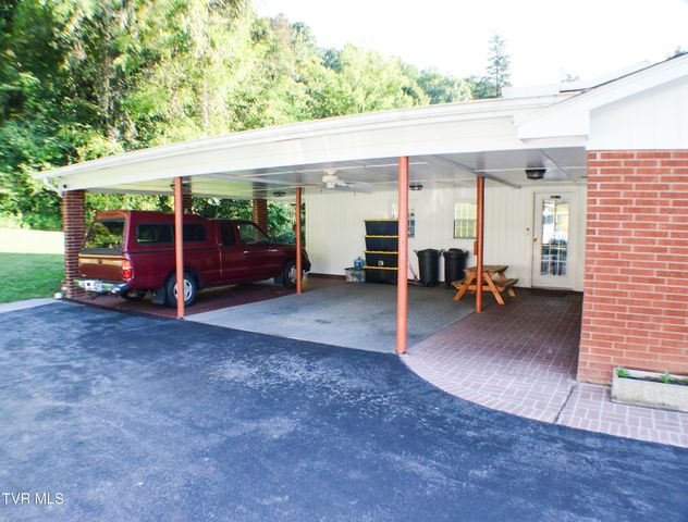 213 Russell Drive, Rogersville, TN 37857