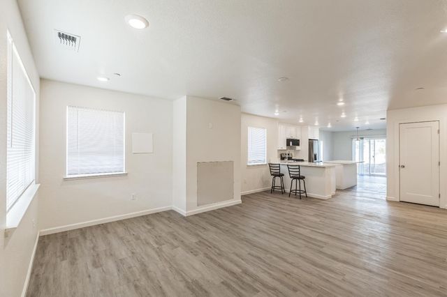 1325 Deodara Way, Paradise, CA 95969