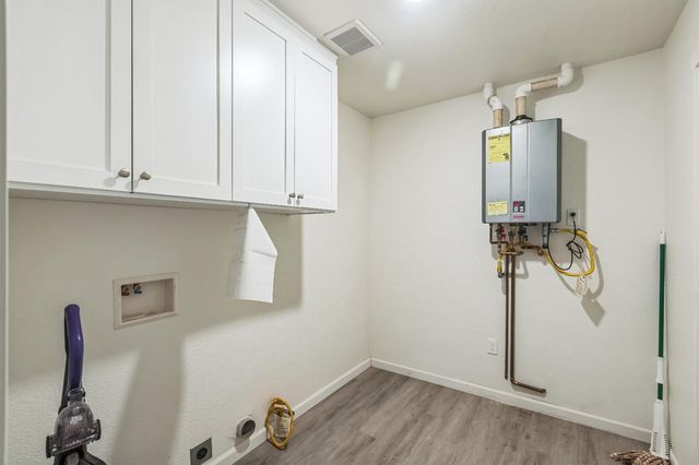 1325 Deodara Way, Paradise, CA 95969