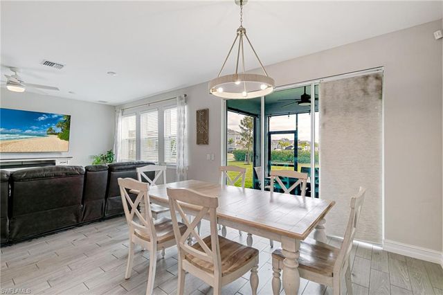 202 Spring Hill Lake LOOP, Cape Coral, FL 33993