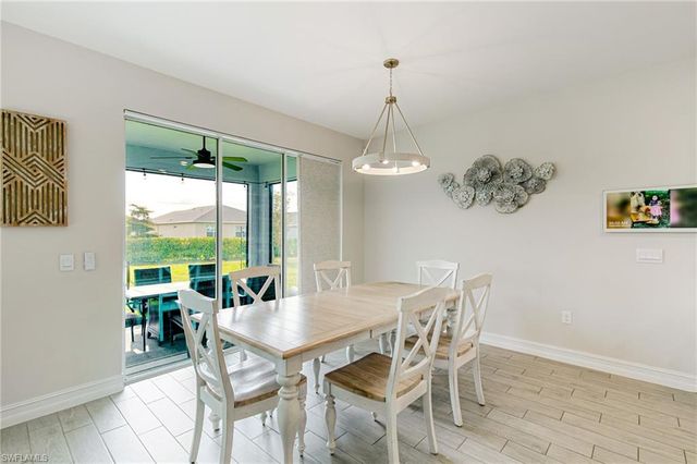 202 Spring Hill Lake LOOP, Cape Coral, FL 33993