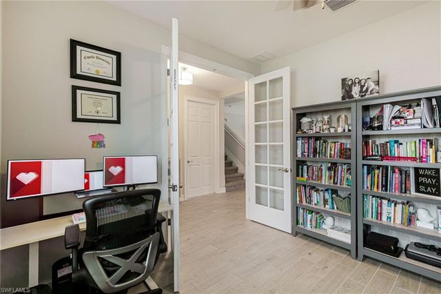 202 Spring Hill Lake LOOP, Cape Coral, FL 33993