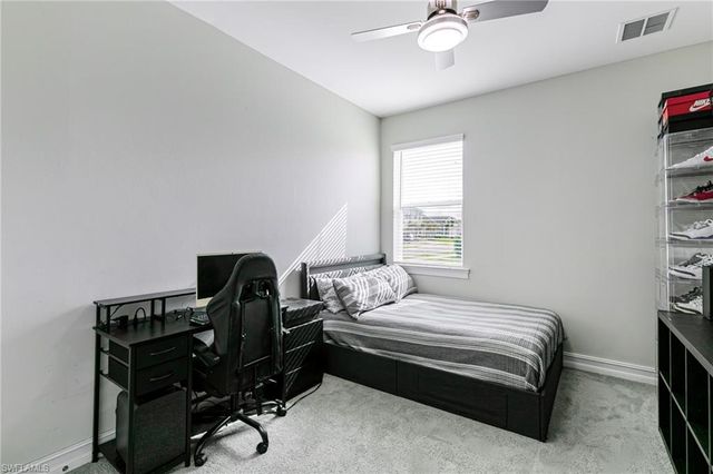 202 Spring Hill Lake LOOP, Cape Coral, FL 33993