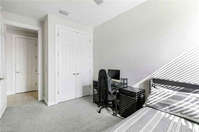 202 Spring Hill Lake LOOP, Cape Coral, FL 33993