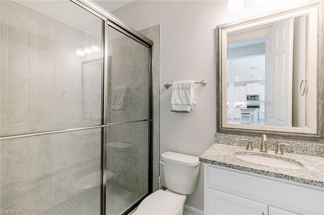 202 Spring Hill Lake LOOP, Cape Coral, FL 33993