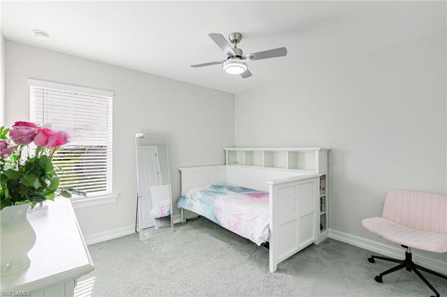 202 Spring Hill Lake LOOP, Cape Coral, FL 33993