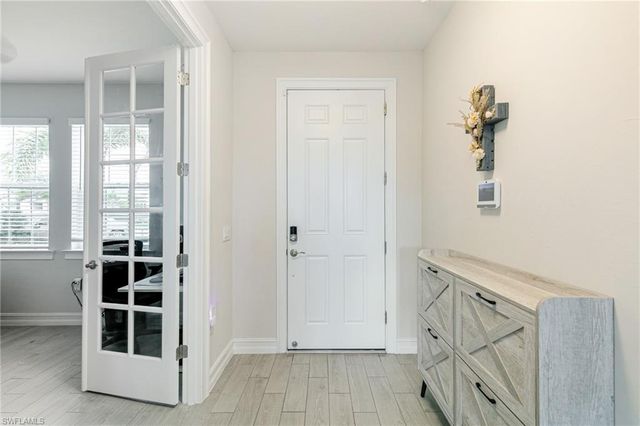 202 Spring Hill Lake LOOP, Cape Coral, FL 33993