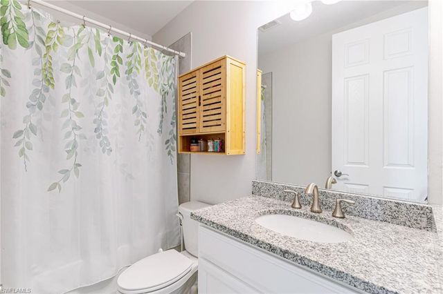 202 Spring Hill Lake LOOP, Cape Coral, FL 33993