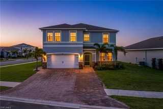 202 Spring Hill Lake LOOP, Cape Coral, FL 33993
