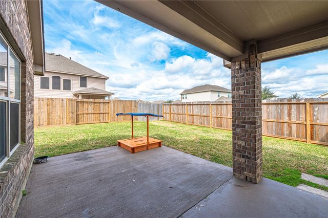 6722 Poplar Bend Lane, Dickinson, TX 77539