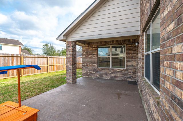 6722 Poplar Bend Lane, Dickinson, TX 77539