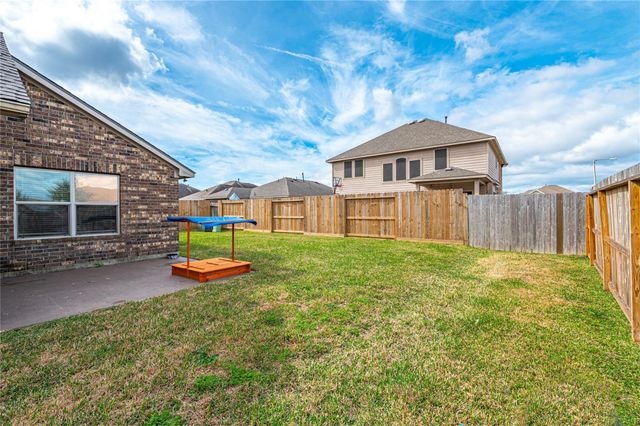 6722 Poplar Bend Lane, Dickinson, TX 77539