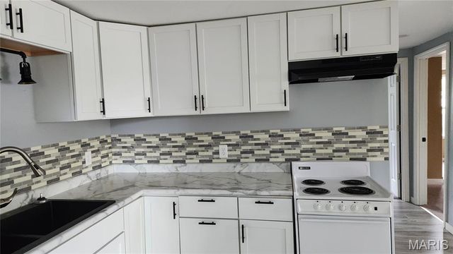 701 W Glendale Street W, Salem, MO 65560